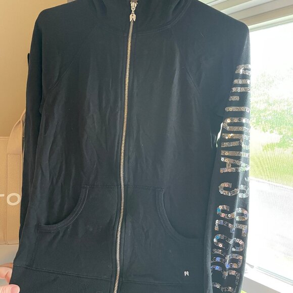 Victoria's Secret Sweater - Picture 2 of 4